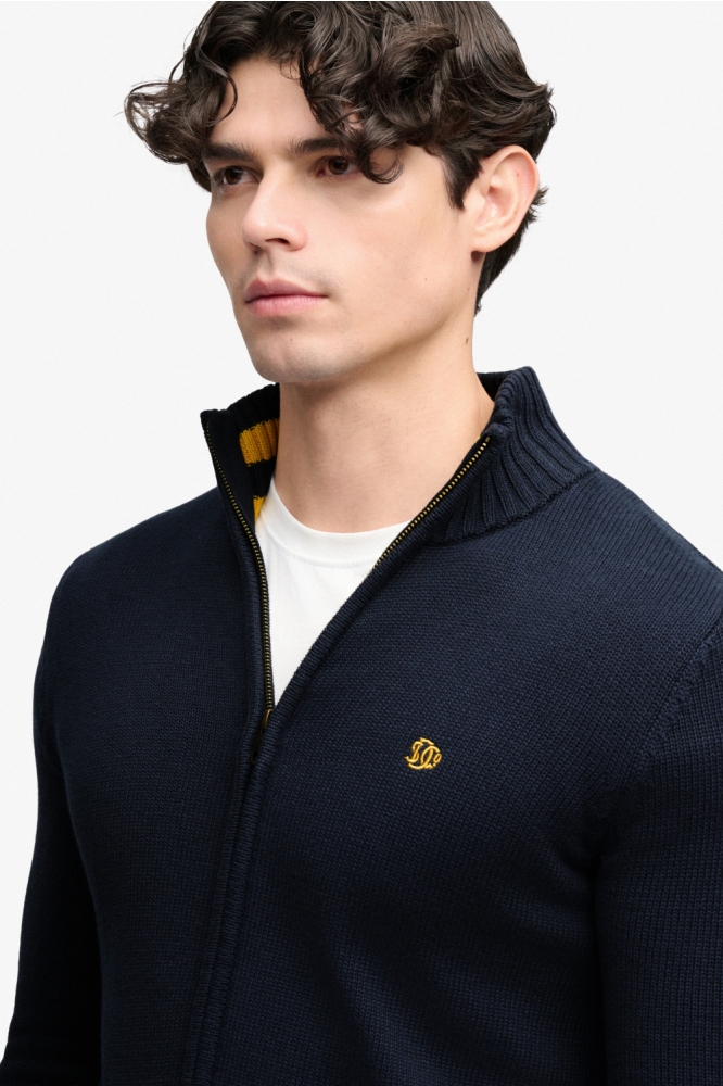 Superdry blauwe heren vest | Close up