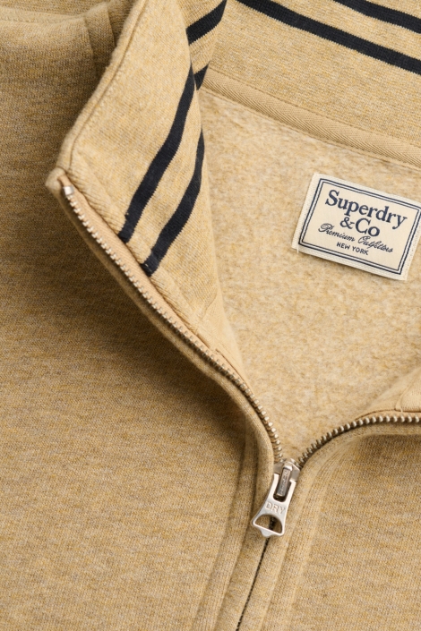 Superdry zand heren sweater | Close up