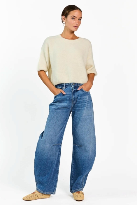 Aaiko ecru dames trui | Model