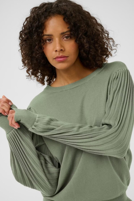 Kaffe groene dames trui | Model vooraanzicht