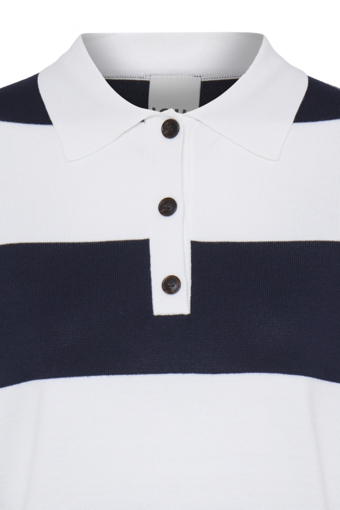 Ichi blauwe dames t-shirt | Close up