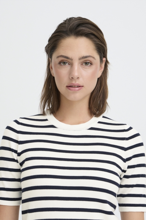 Ichi witte dames t-shirt | Close up