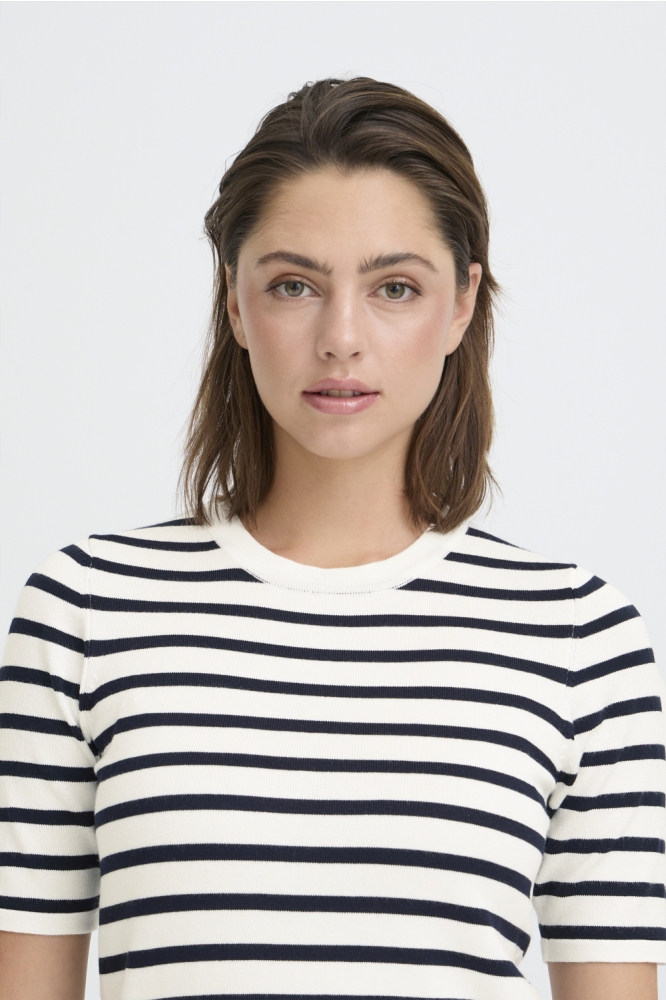 Ichi witte dames t-shirt | Close up