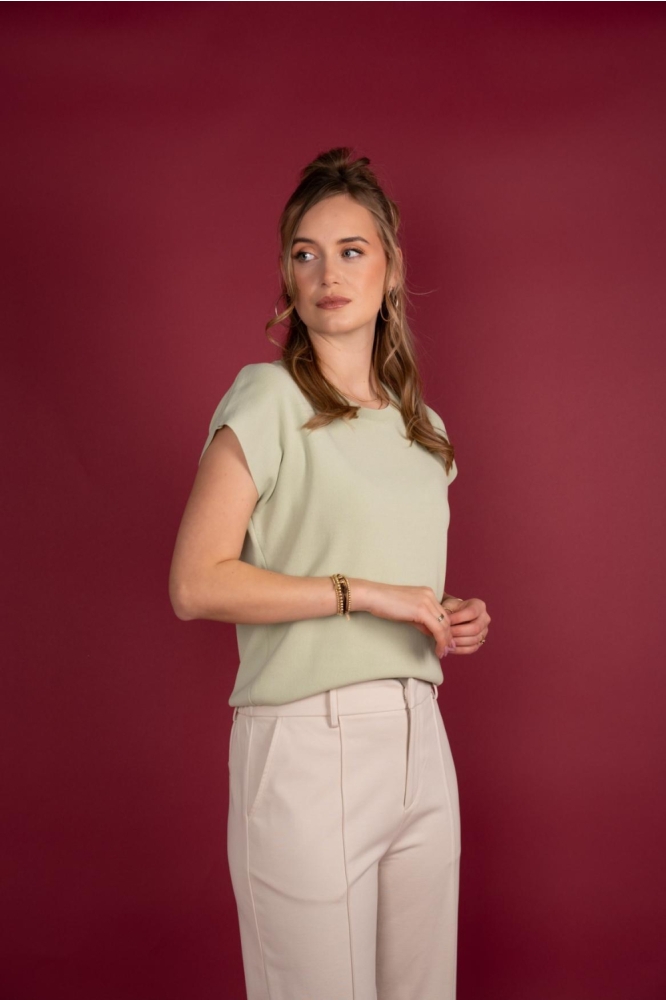 I-coni-K groene dames trui | Model vooraanzicht