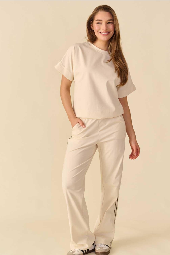 FOS Amsterdam beige dames t-shirt | Model