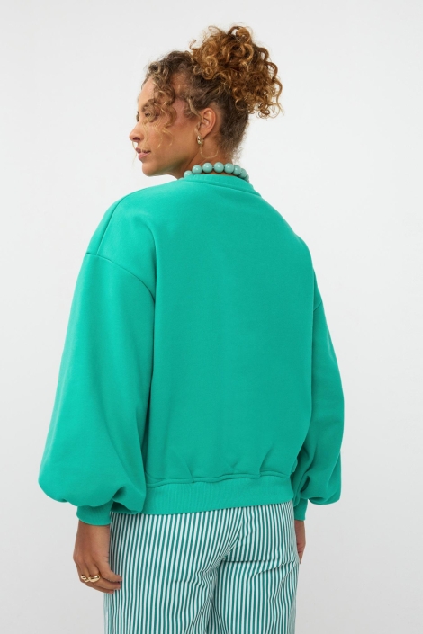 Ydence groene dames sweater | Model achteraanzicht