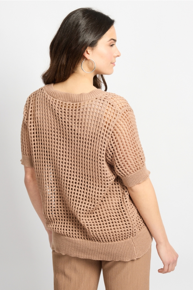 C&S The Label taupe dames trui | Model achteraanzicht