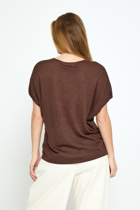 Minus bruine dames trui | Model achteraanzicht