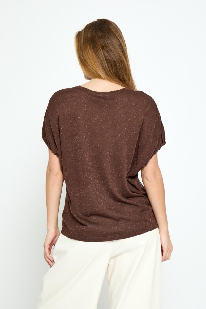 Minus bruine dames trui | Model achteraanzicht