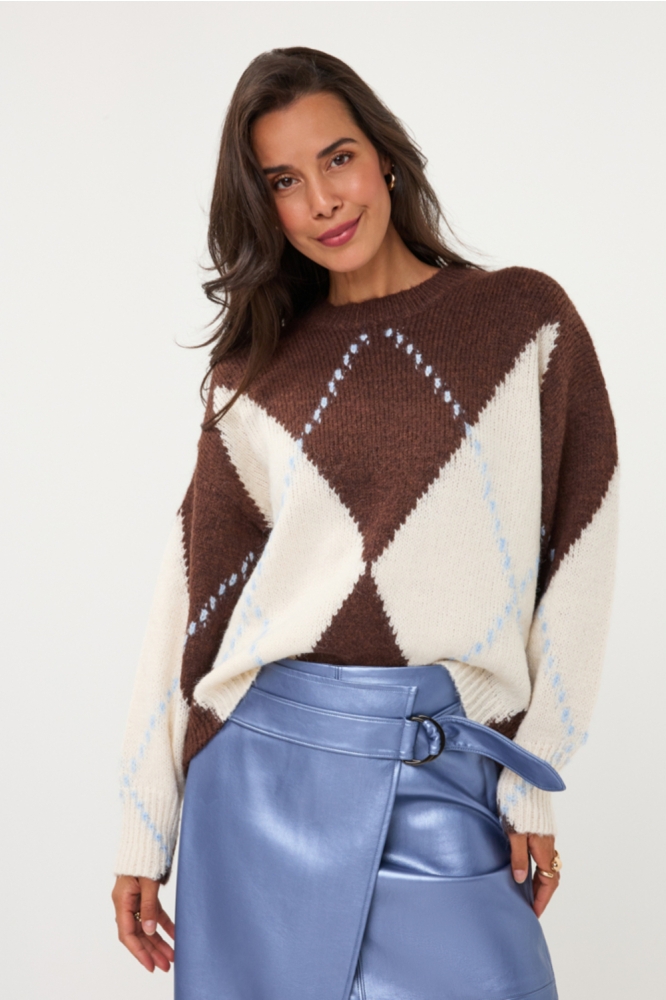 EsQualo bruine dames trui | Model vooraanzicht