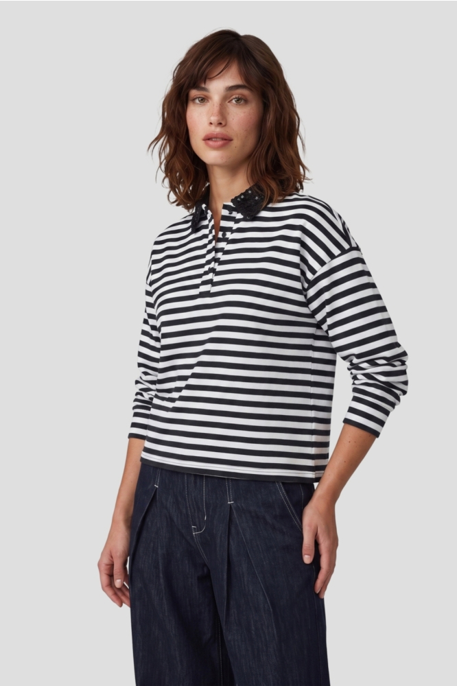 Fluresk zwarte dames sweater | Model vooraanzicht