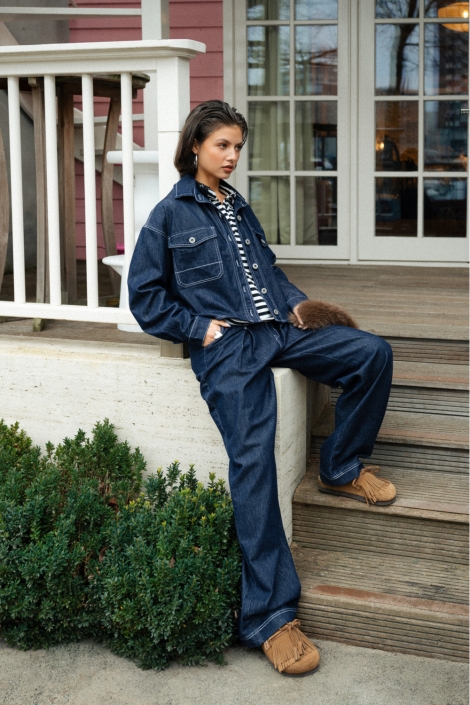 Fluresk zwarte dames sweater | Sfeerbeeld, In situatie