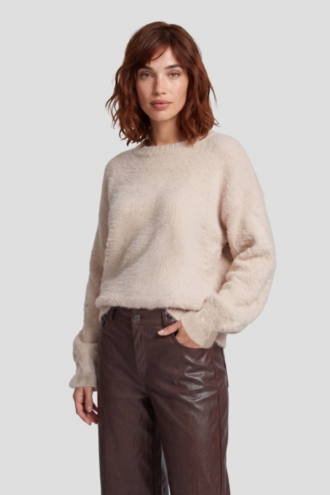 Fluresk beige dames trui | Model vooraanzicht