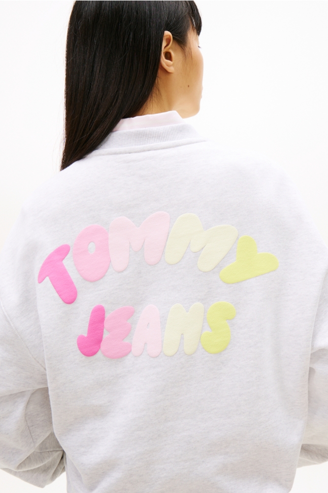 Tommy Jeans grijze dames sweater | Model achteraanzicht