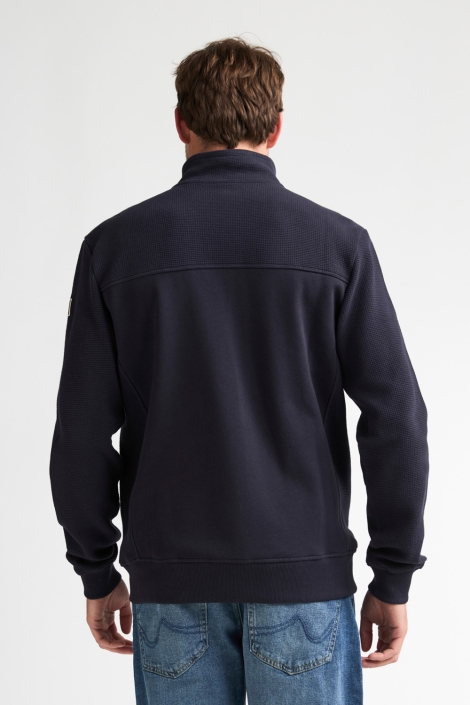 Petrol Industries blauwe heren vest | Model achteraanzicht