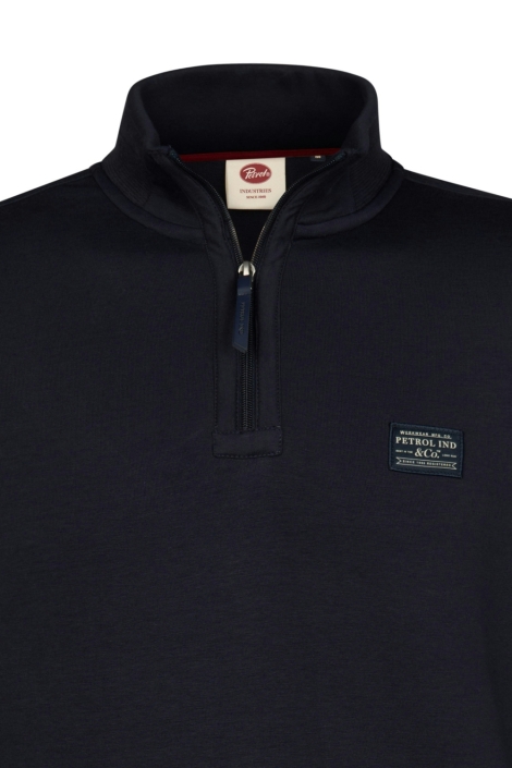 Petrol Industries blauwe heren sweater | Close up