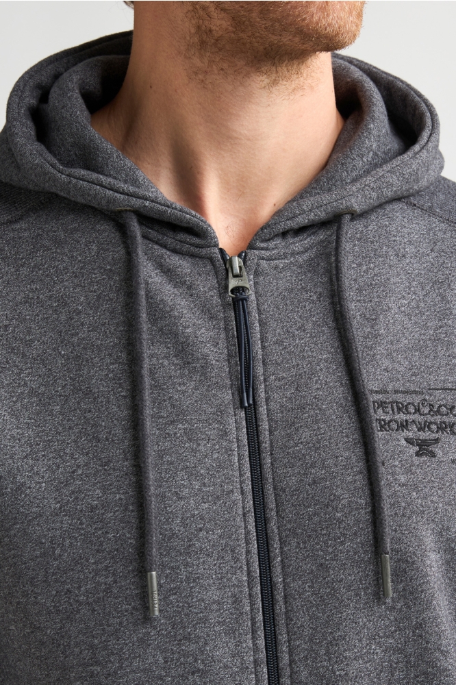 Petrol Industries grijze heren vest | Close up