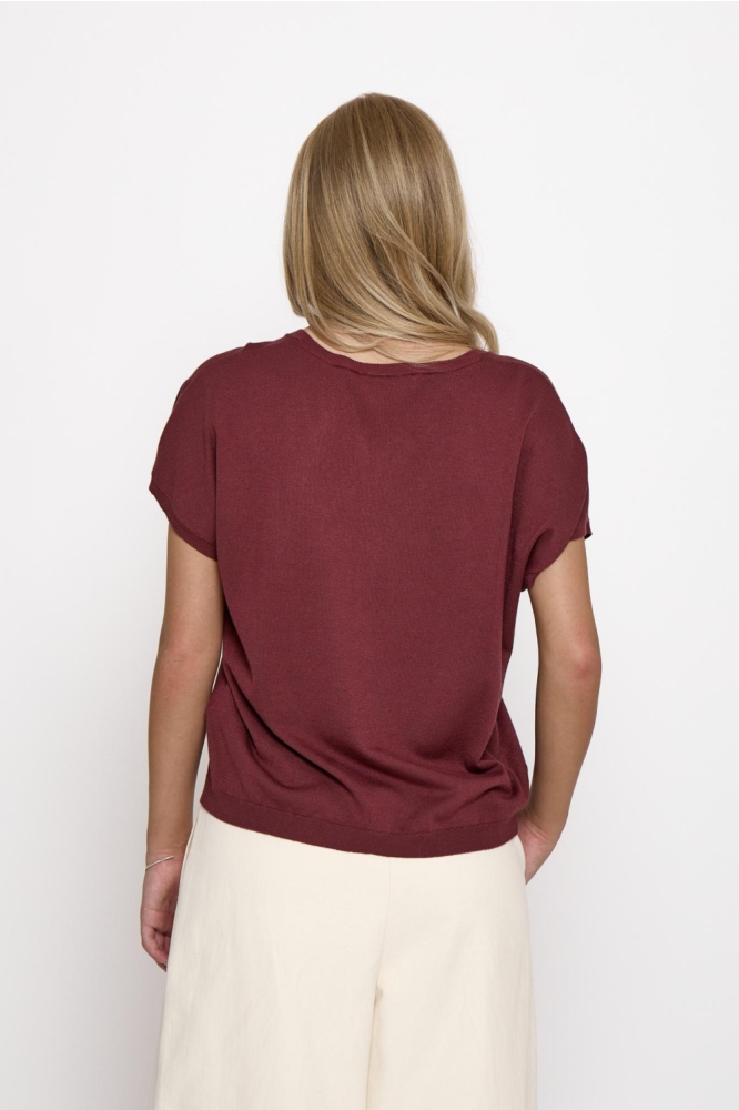 Minus bordeaux dames trui | Model achteraanzicht