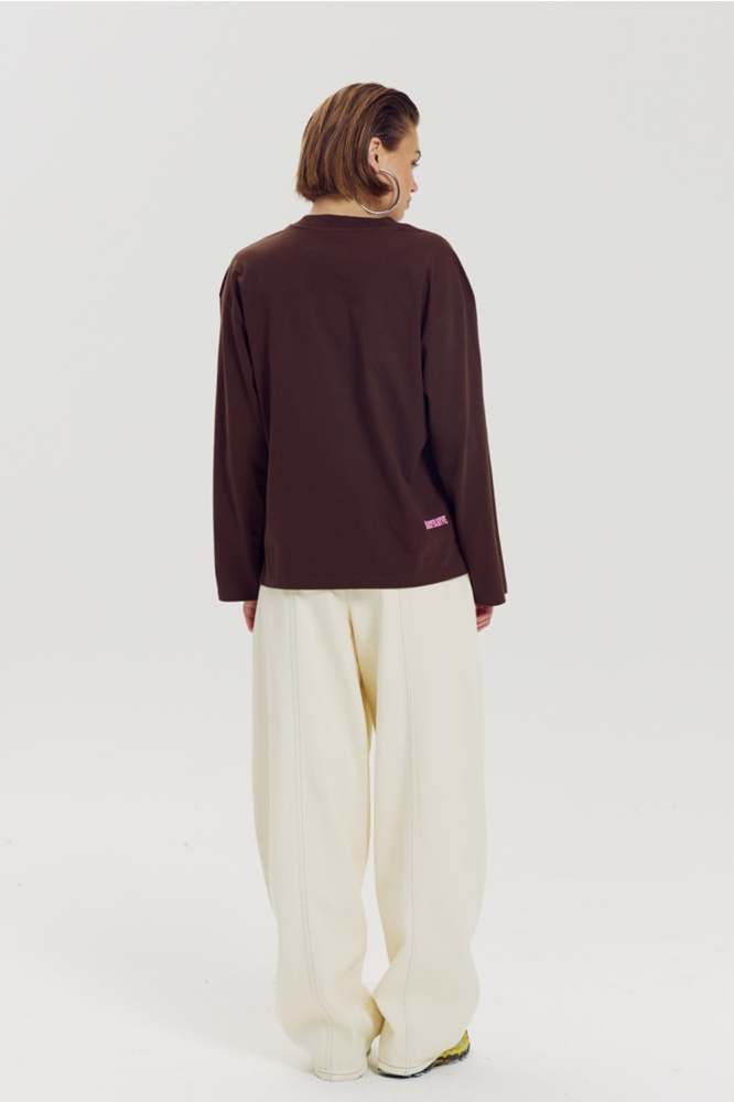 Harper & Yve bruine dames t-shirt | Model