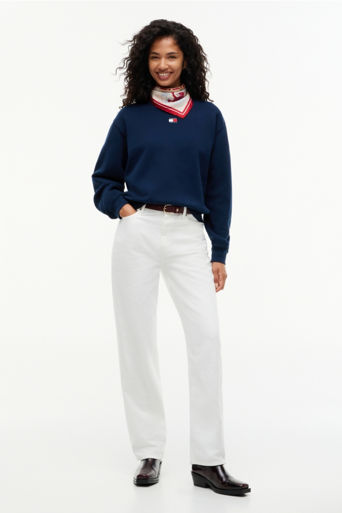 Tommy Jeans blauwe dames sweater | Model