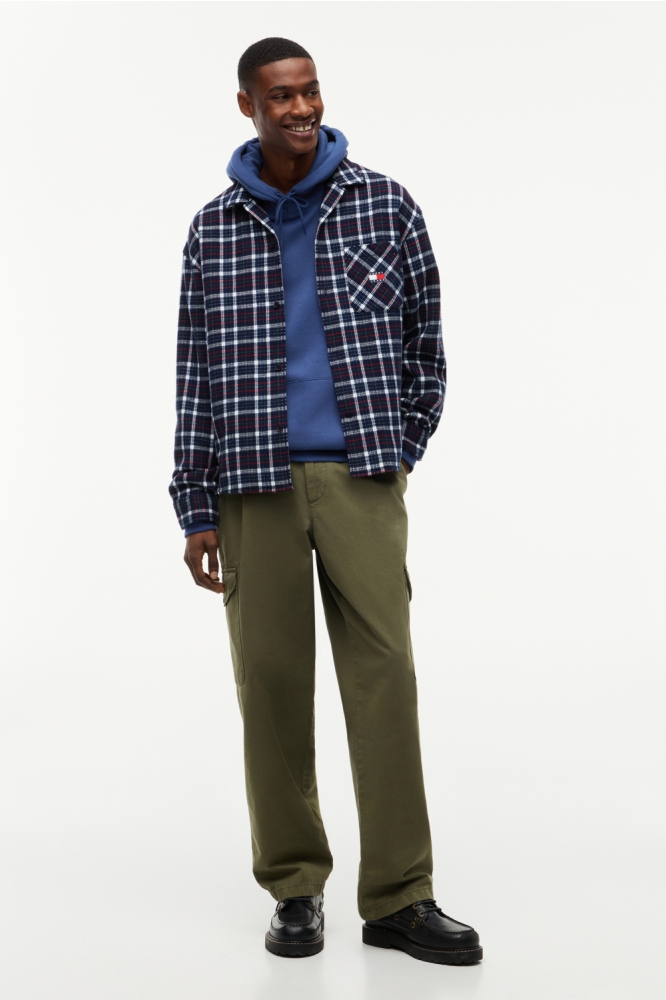 Tommy Jeans blauwe heren sweater | Model