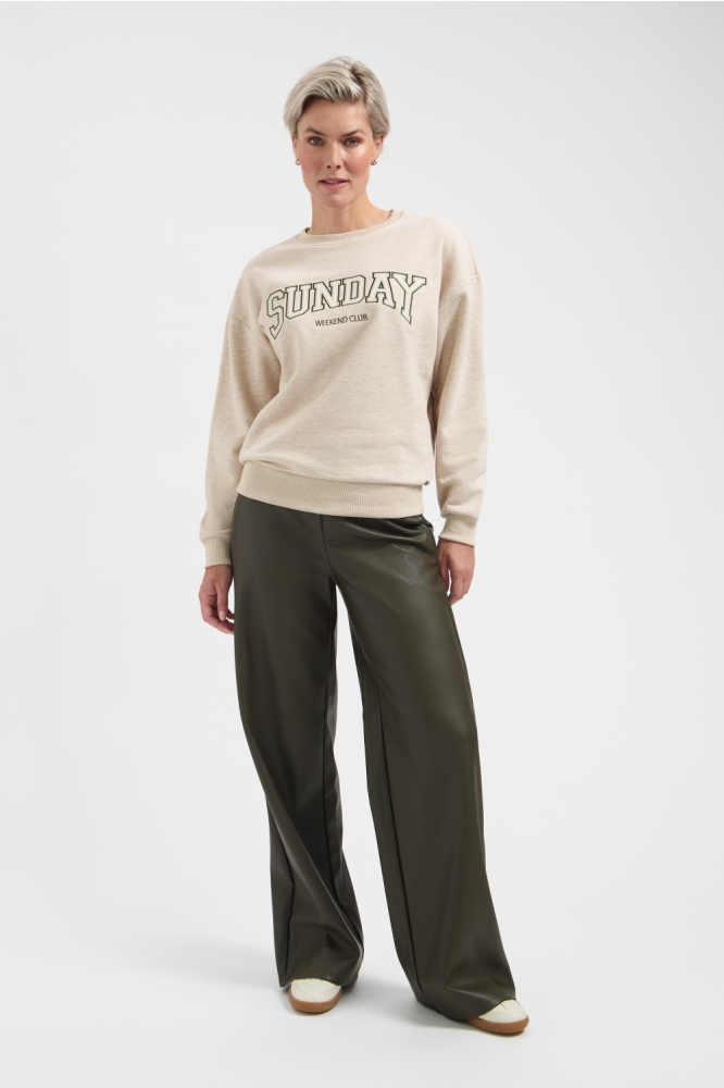 Lady Day beige dames sweater | Model