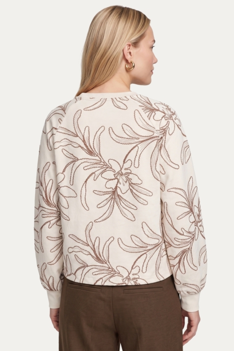 C&S The Label zand dames sweater | Model achteraanzicht