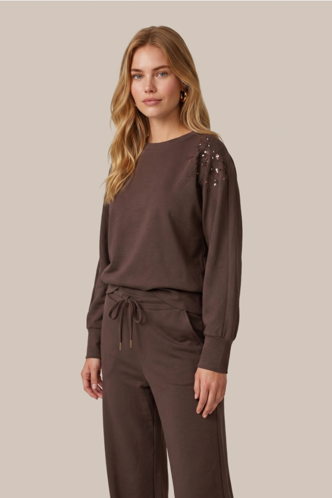 C&S The Label bruine dames sweater | Model vooraanzicht