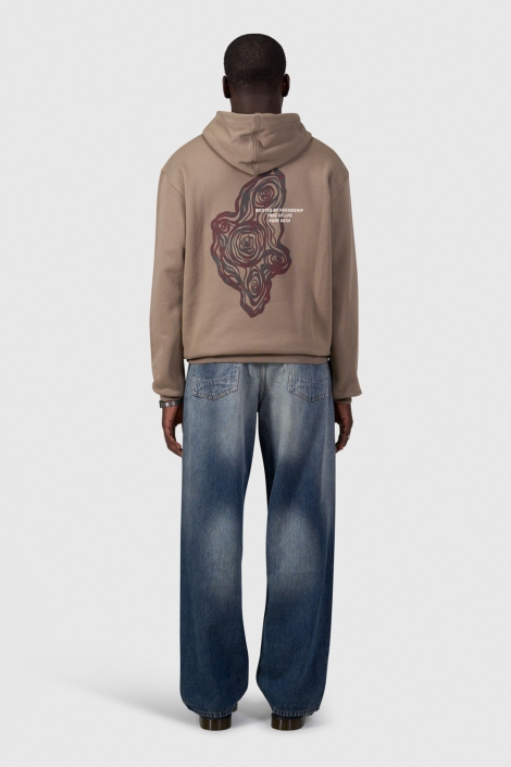 Pure Path taupe heren sweater | Model achteraanzicht
