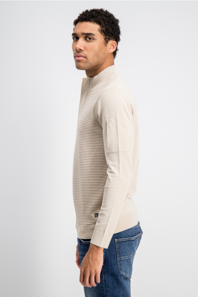Gabbiano zand heren trui | Model zijaanzicht
