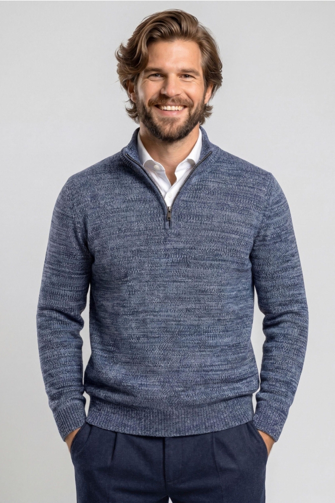 Campbell blauwe heren trui | Model vooraanzicht