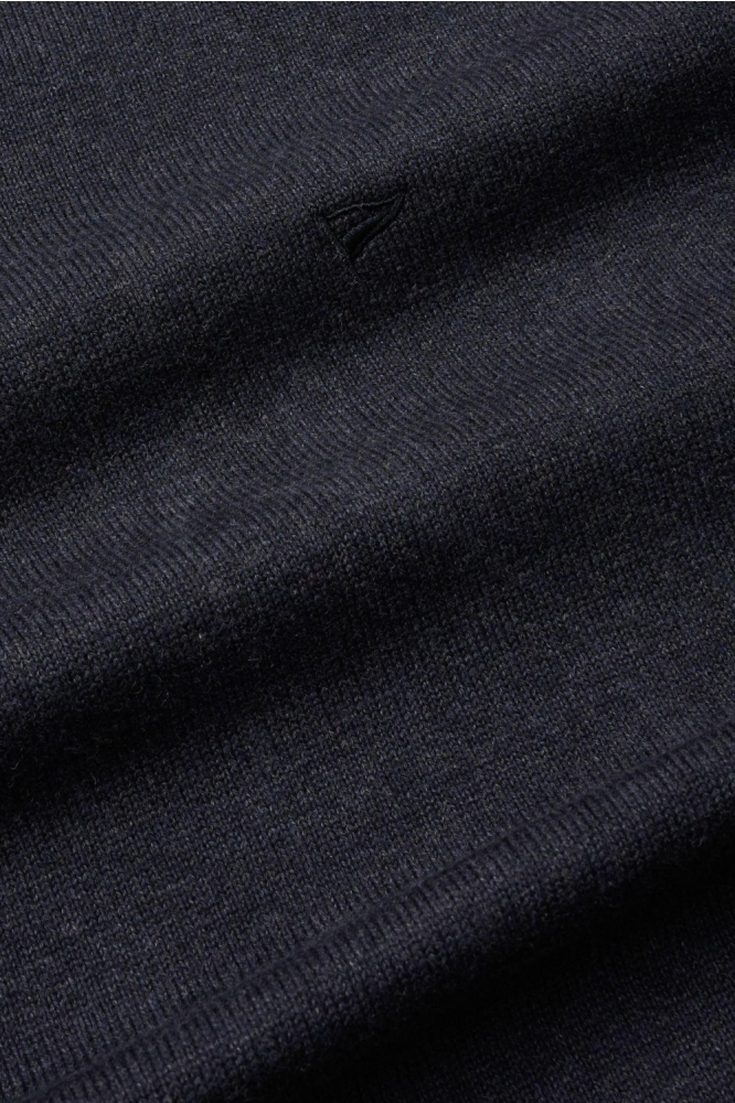 Campbell blauwe heren trui | Close up