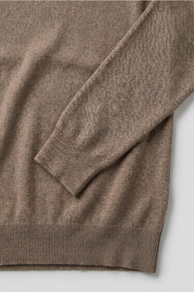 Campbell camel heren trui | Close up