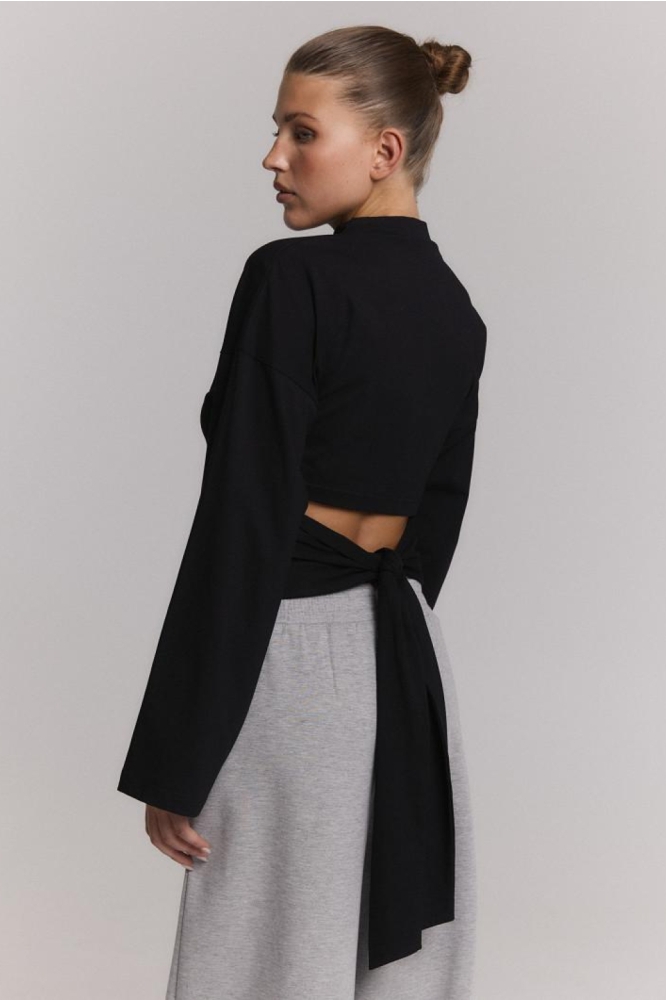 Refined Department zwarte dames trui | Model achteraanzicht