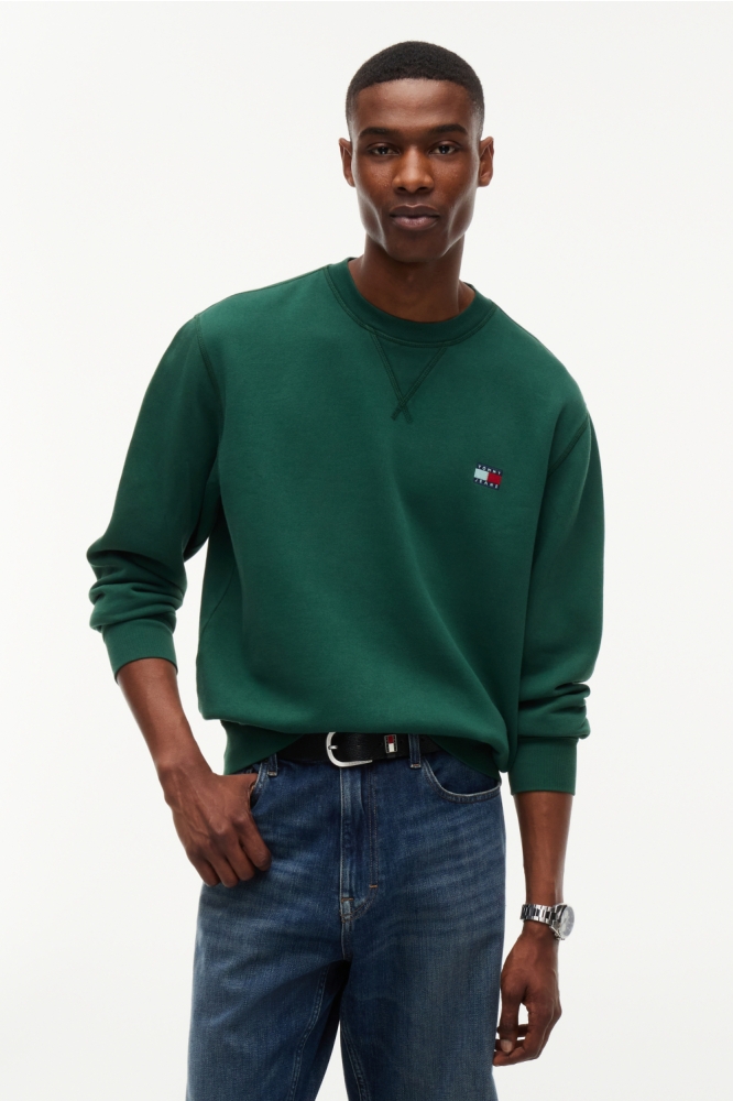 Tommy Jeans groene heren sweater | Model vooraanzicht