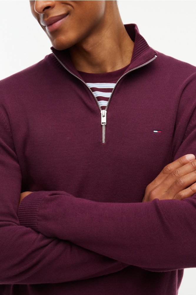 Tommy Jeans bordeaux heren trui | Close up