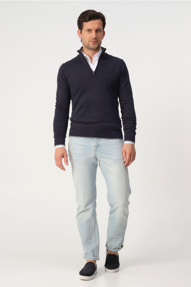 Campbell blauwe heren trui | Model