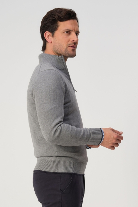 Campbell grijze heren trui | Model zijaanzicht