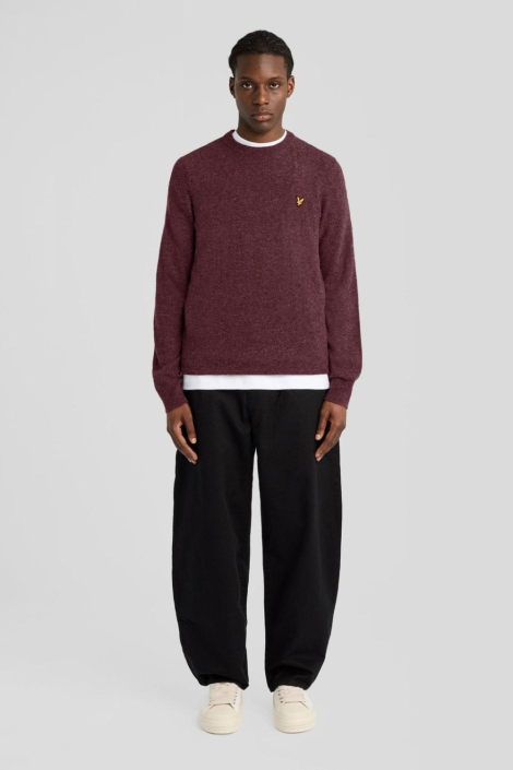 Lyle & Scott bordeaux heren trui | Model