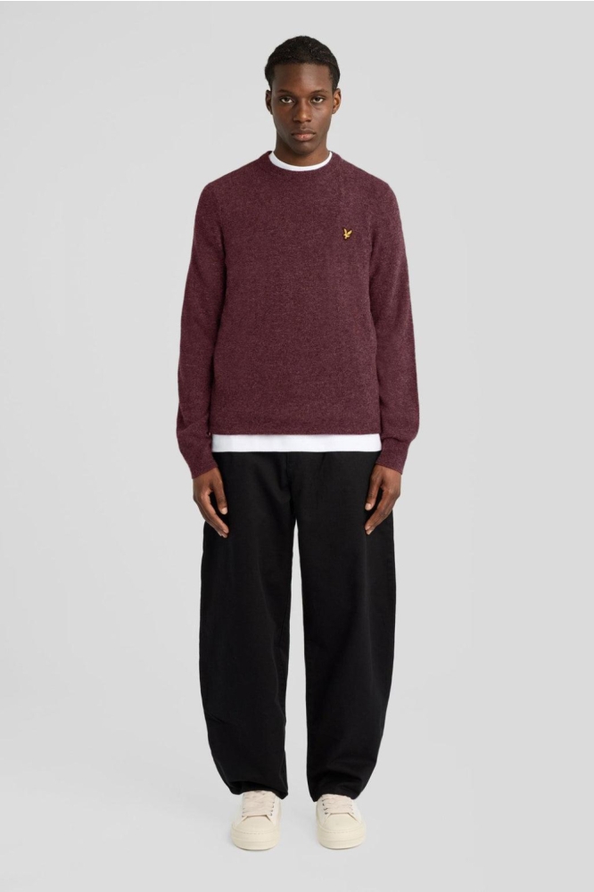 Lyle & Scott bordeaux heren trui | Model