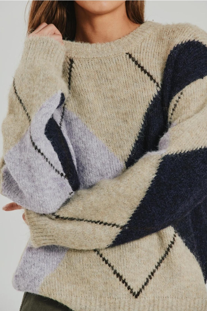 Freequent zand dames trui | Model vooraanzicht