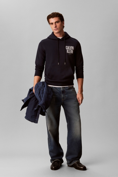 Calvin Klein blauwe heren sweater | Model