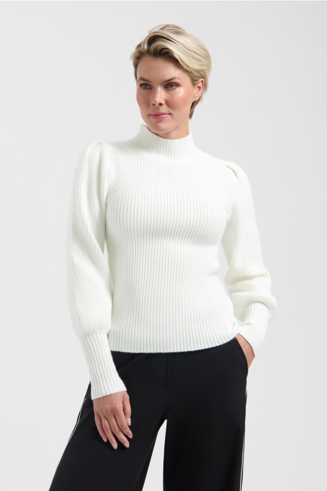 Lady Day beige dames trui | Model vooraanzicht