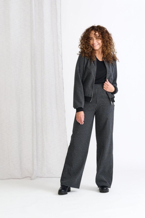 FOS Amsterdam zwarte dames blazer | Model