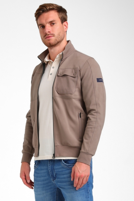 Gabbiano taupe heren vest | Model zijaanzicht