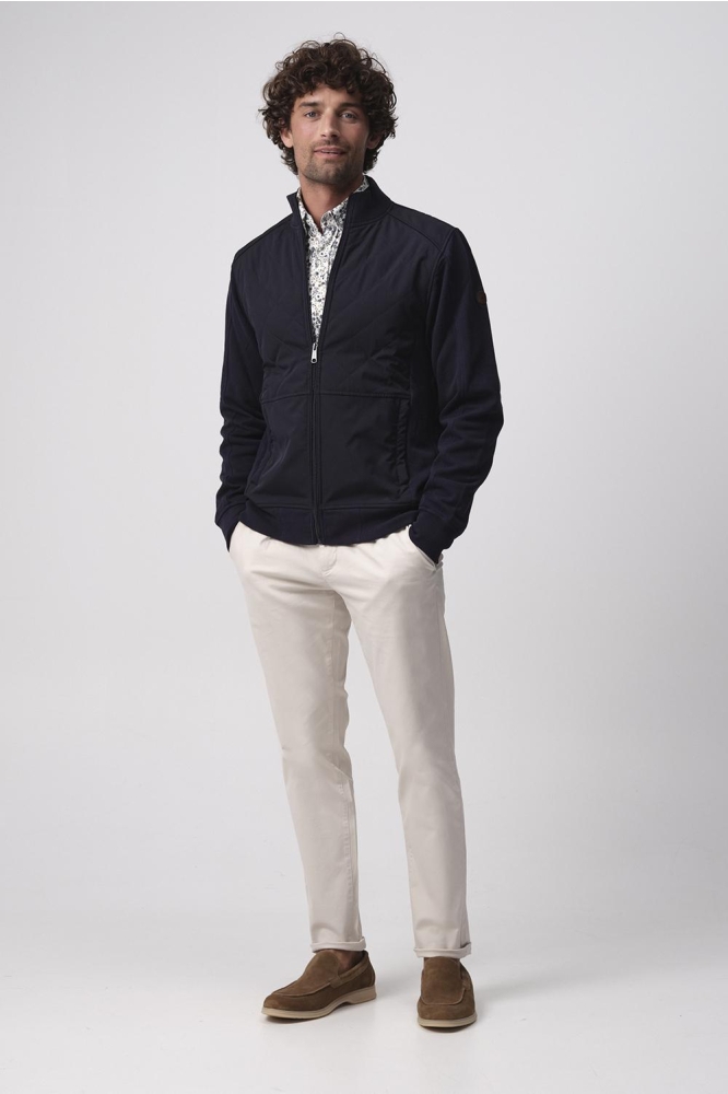 Campbell blauwe heren vest | Model