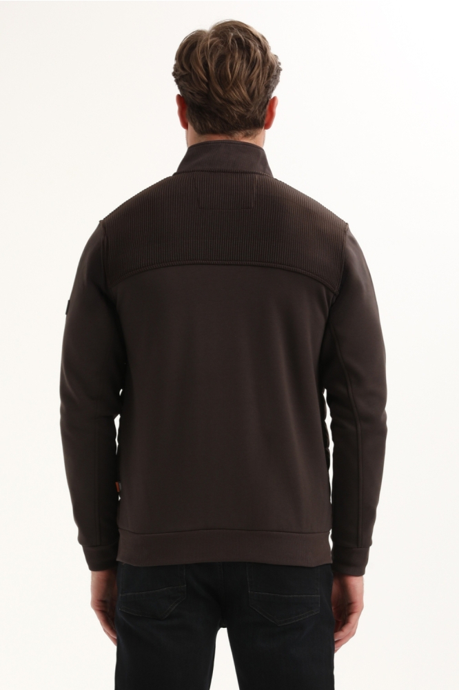 Gabbiano bruine heren vest | Model achteraanzicht