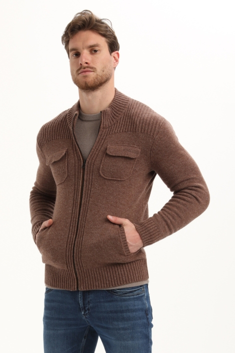 Gabbiano bruine heren vest | Model zijaanzicht