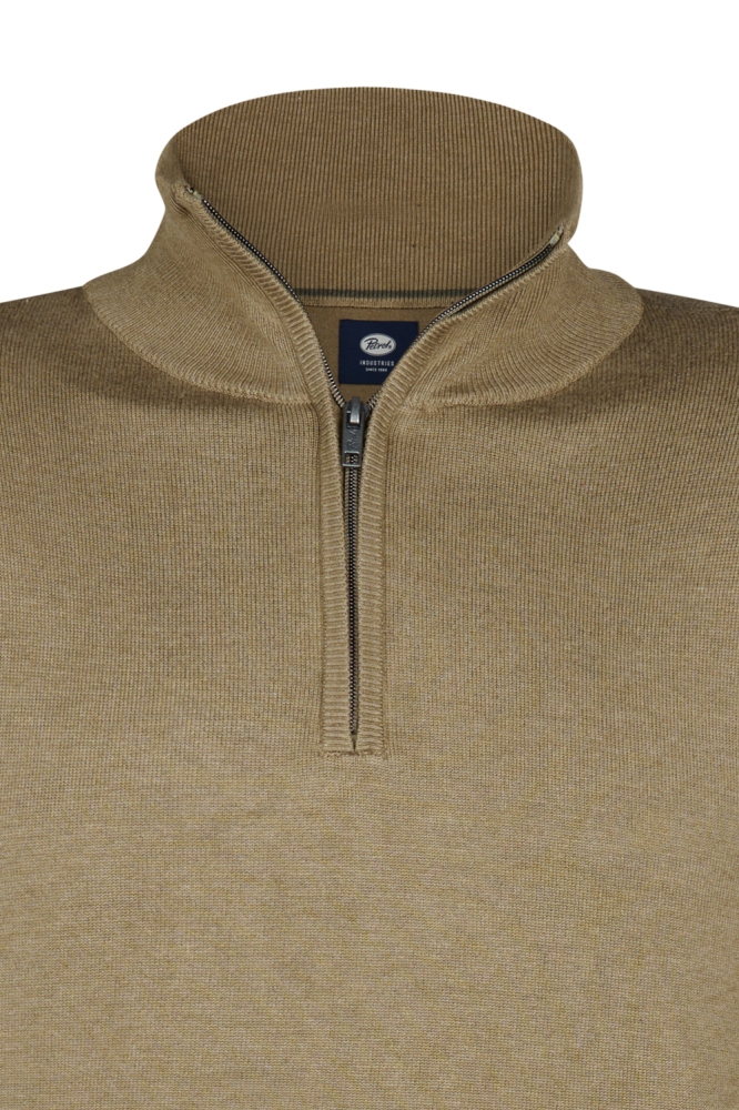 Petrol Industries camel heren trui | Close up
