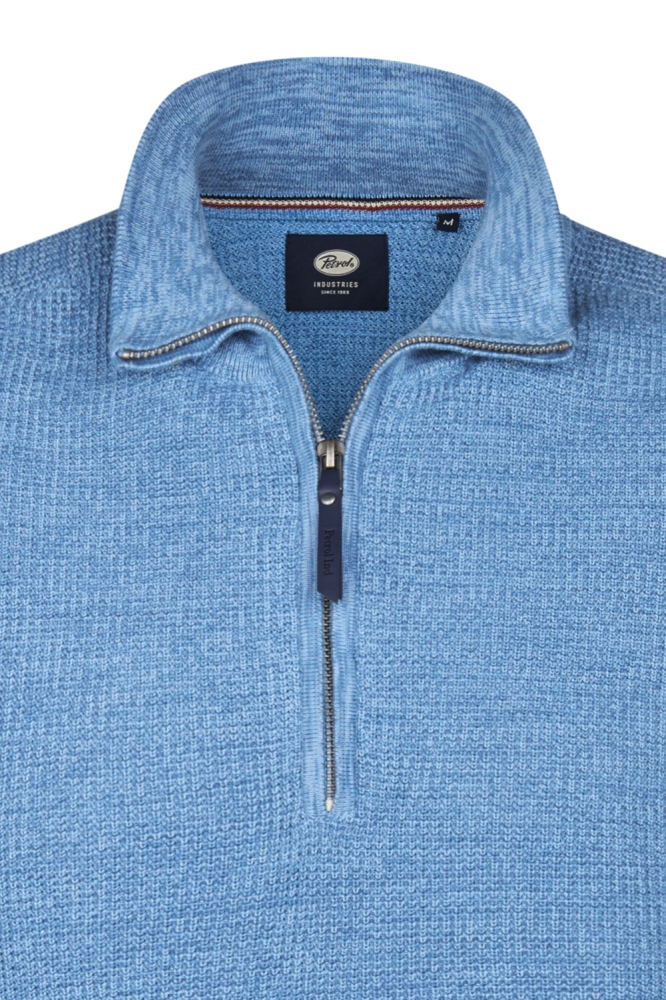 Petrol Industries blauwe heren trui | Close up